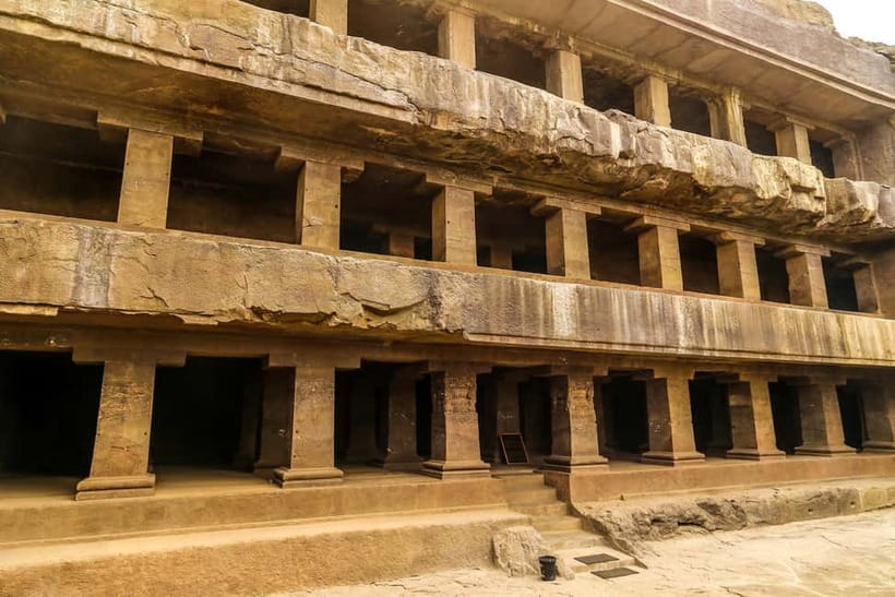 Ajanta & Ellora : Day Tour from Mumbai with Flight Tickets - Ellora Caves and the extraordinary Kailasa Temple