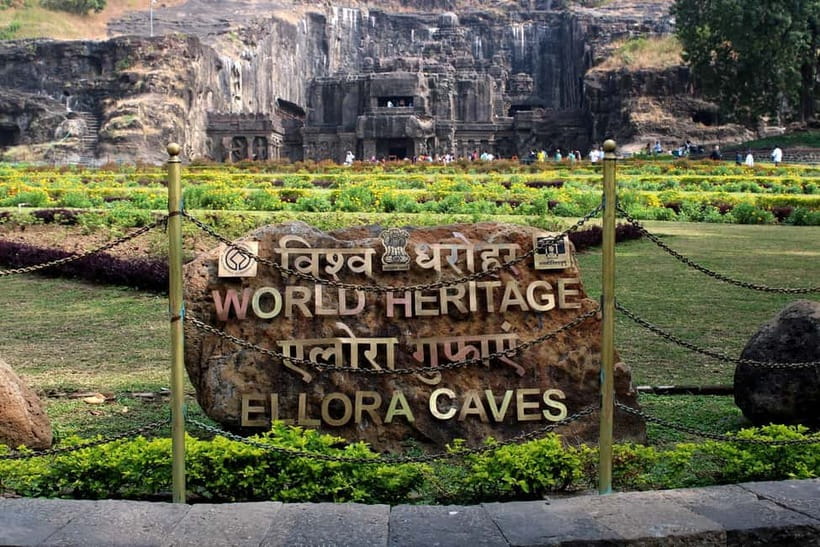 Ajanta & Ellora : Day Tour from Mumbai with Flight Tickets - The long road to Ajanta