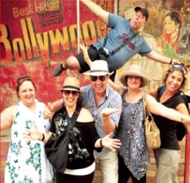 Best Bollywood Tour With Rahil Khan (Without Transport) - Making a one-minute Bollywood movie