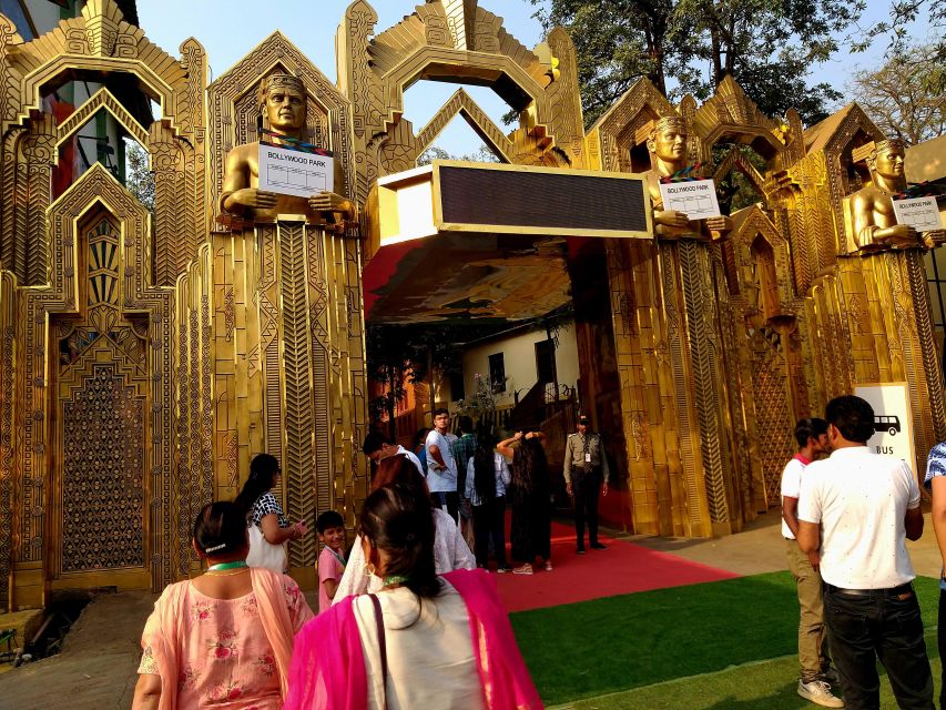 Bollywood Filmcity tour with Dance show. - Should you book the Bollywood Filmcity tour?