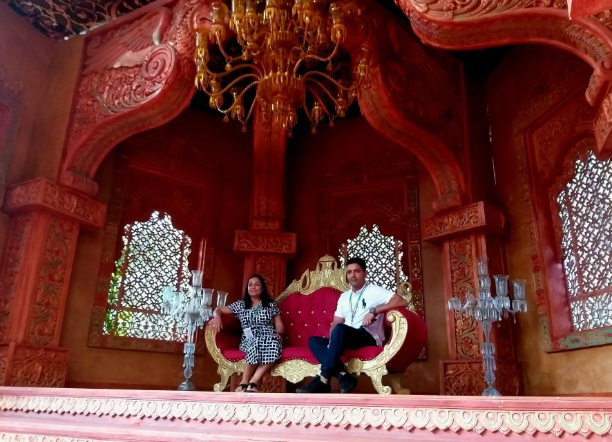 Bollywood Filmcity tour with Dance show. - Riding past Film City’s familiar sets