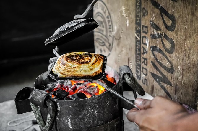 Bombay Express Mumbai Food Tour with 15+ Tastings - What the guides add to the meal
