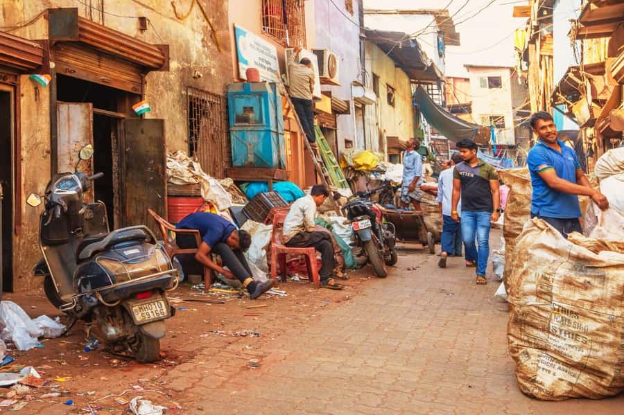 Dharavi: Daily Life inside Asia's Largest Slum walking tour - Plastic, metal, leather, and the work district