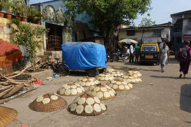 Dharavi Slum Tour - The recycling yards: the tour’s strongest stop