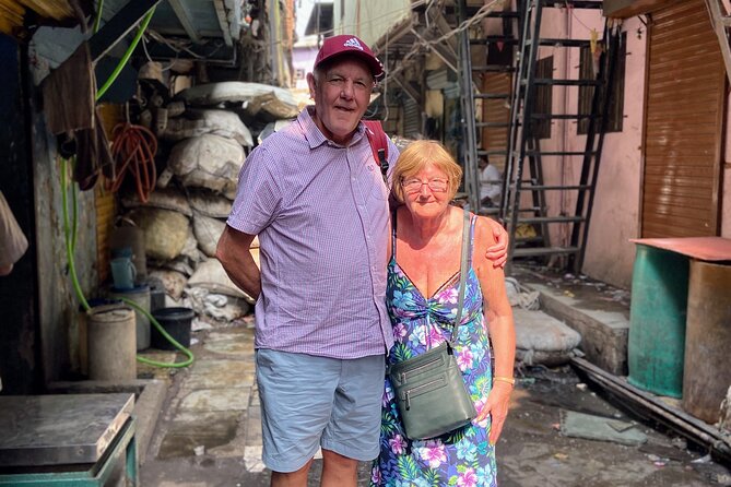 Dharavi Slum Tour in Mumbai with Combo Packages & Transfers - The three-hour walk through Dharavi