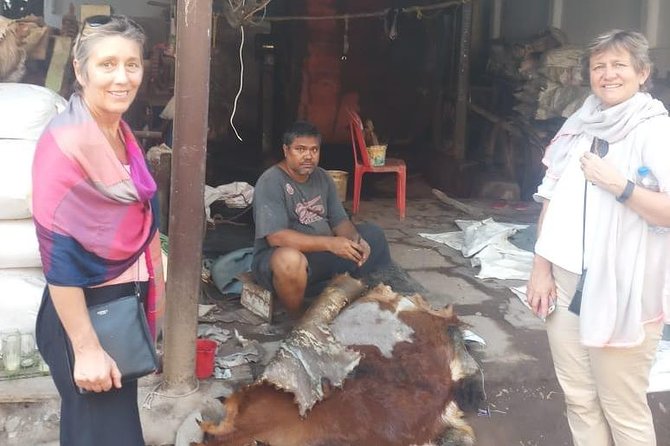 Dharavi Slum Tour with Laundry And Hotel Transfer (South Mumbai) - Why the group limit of six matters