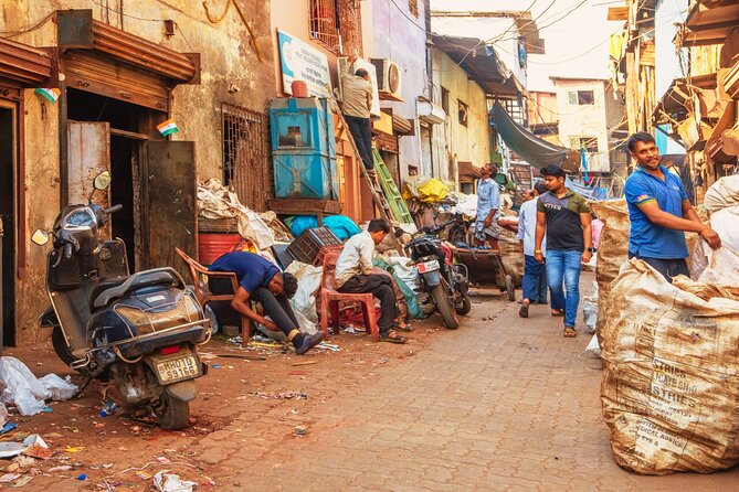 Dharavi Slum Walking Tour: Daily Life in Asia's Largest Slum - Seeing Dharavi as a working neighborhood