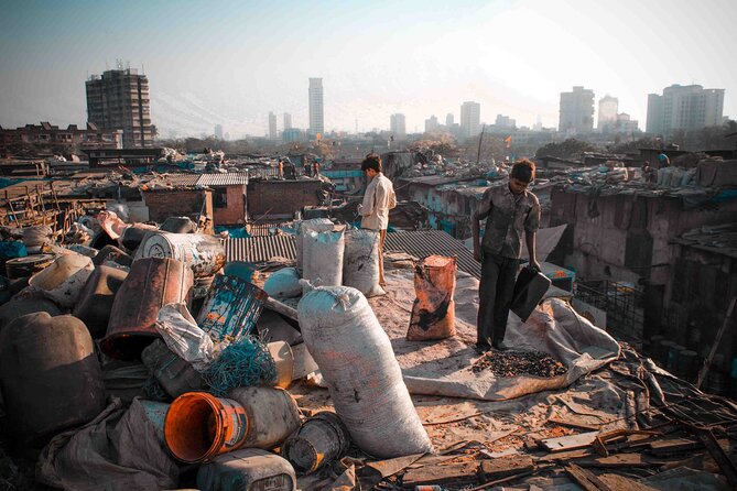 Dharavi Tour Including Car Transfer - Dhobi Ghat and Mumbai’s Outdoor Laundry