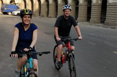 Early Morning Old Mumbai Private Cycle Tour With Breakfast