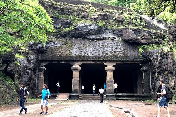 Elephanta Caves Mumbai Private Tour with Local Guide - Starting near Colaba and crossing Mumbai Harbour