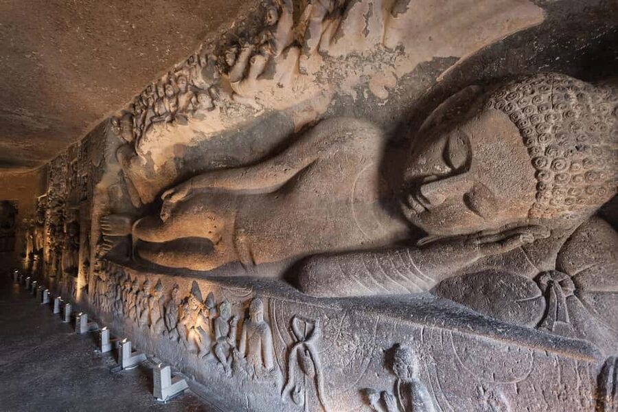 From Mumbai: Ajanta and Ellora Day Tour with Flights - Key points to know before booking