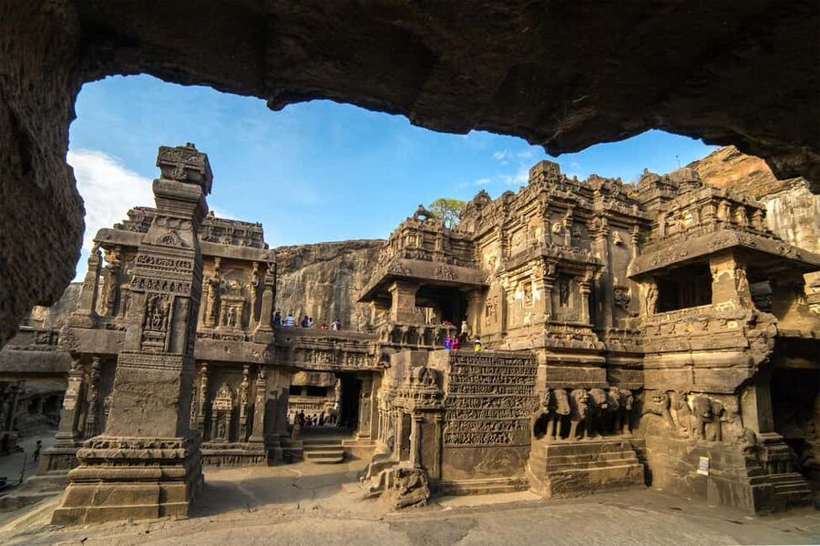 From Mumbai: Ajanta and Ellora Day Tour with Flights - What the guide and driver add