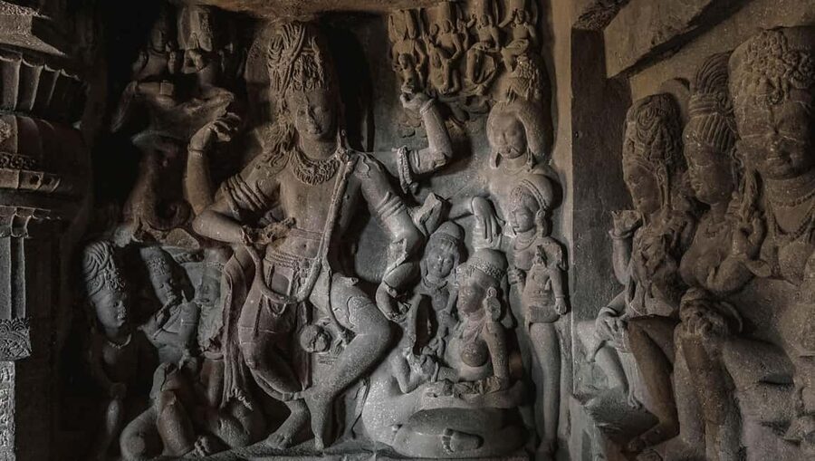 From Mumbai: Ajanta and Ellora Day Tour with Flights - Is $291 a fair price?