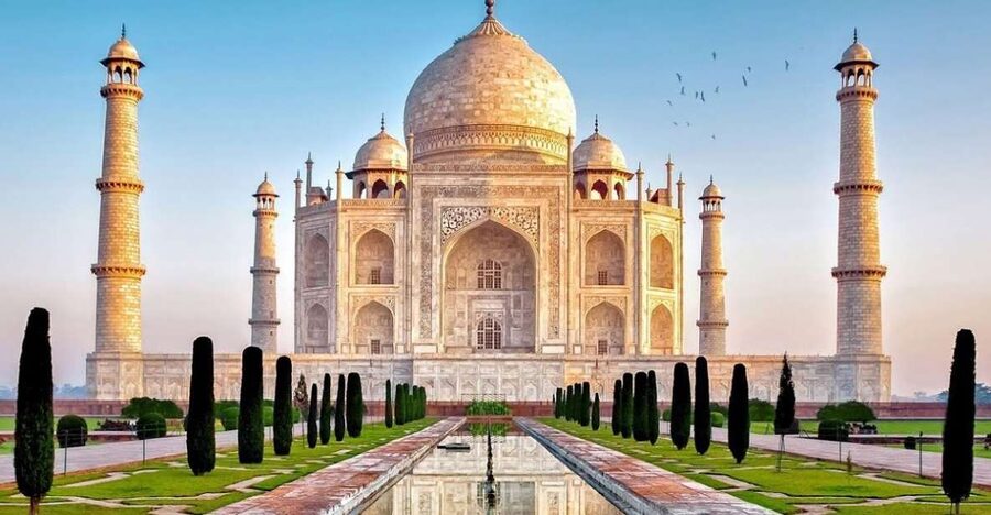 From Mumbai: Taj Mahal and Agra Day Tour - Reaching the Taj Mahal after the long road transfer