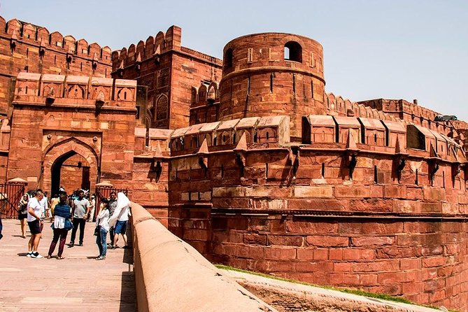 Full-Day Agra Tour with Taj Mahal From Mumbai By Air - The Delhi to Agra drive