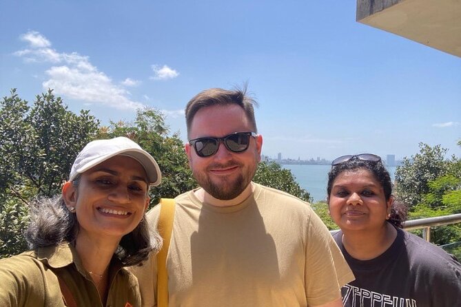 Highlights of South Mumbai Guided Private Tour in AC Vehicle - Kala Ghoda and the city’s creative side