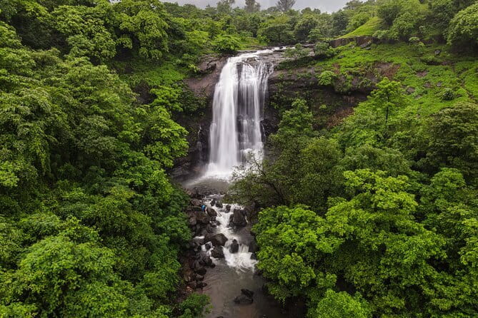 Hill-station & Heritage: Lonavala & Karla Caves Tour from Mumbai - Lion’s Point delivers another quick panorama