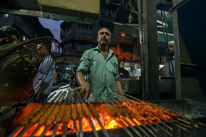 Mohd Ali Road Kebab & Curry Food Trail in Mumbai with Guide - Why Mohammad Ali Road works so well for a food tour