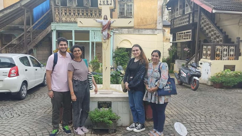 Mumbai: 2-Hour Guided Bandra Walking Tour - Ranwar Village and Bandra’s older Catholic communities