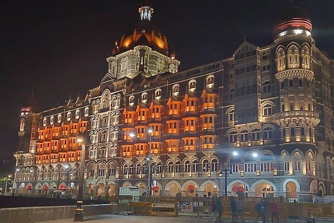 Mumbai After Dark: Private Night Tour with AC Transfers - What the private car changes