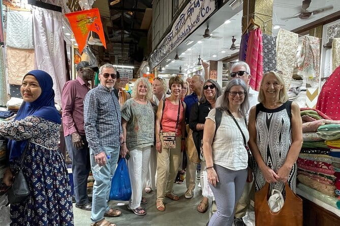 Mumbai Bazaar Walking Tour - Gold and silver lanes in Zaveri Bazaar