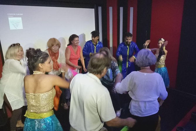 Mumbai Bollywood Studio Guided Tour - Bandstand, Mannat, and Mumbai’s celebrity addresses