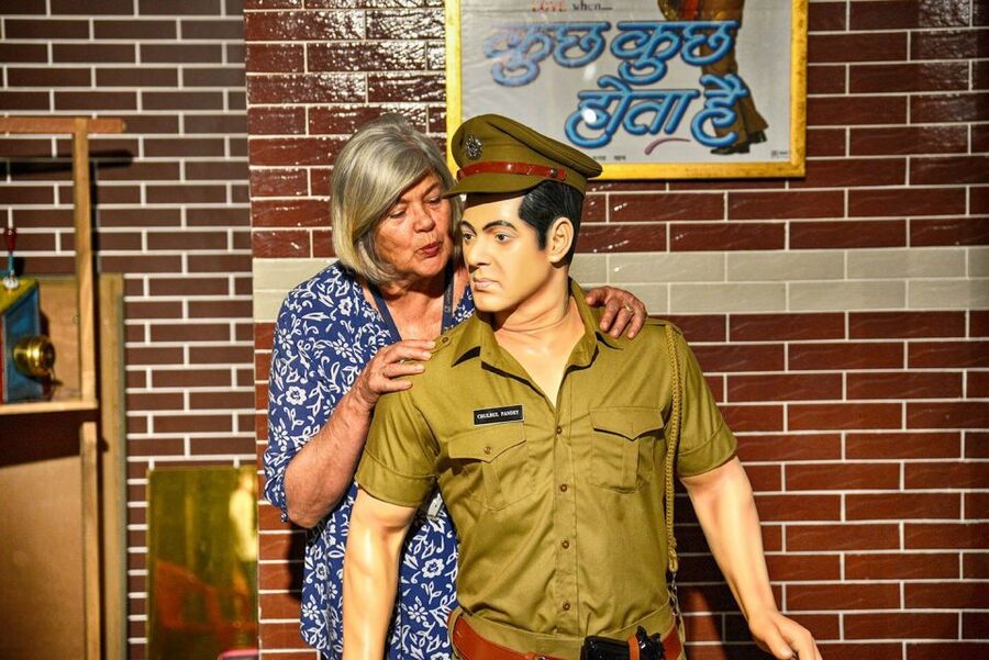 Mumbai: Bollywood Studio Half-Day Tour - Should you book the Mumbai Bollywood Studio Tour?