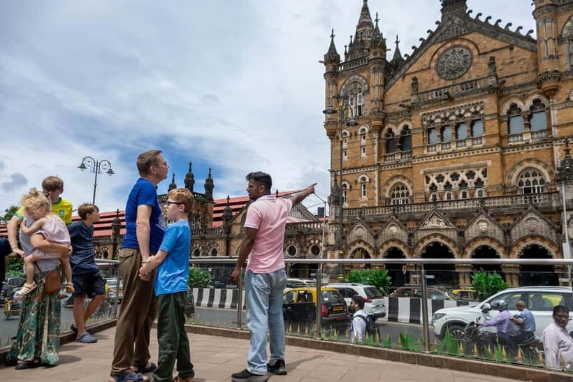 Mumbai: City & Slum Full-Day Exploration - Dhobi Ghat and Mumbai’s working city