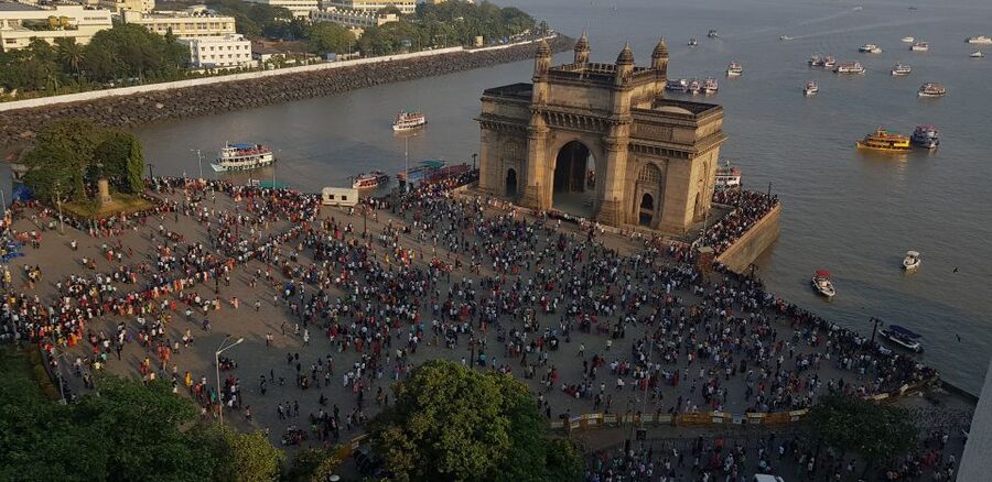 Mumbai City Tour with multiple options - Dhobi Ghat, Oval Maidan, and Mumbai’s public life