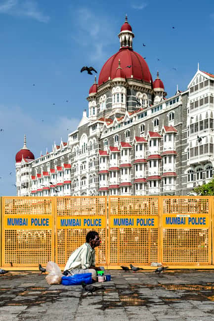 Mumbai City Tour with Option to Add Elephanta Caves - Cricket, CST, and the city’s grand railway gateway