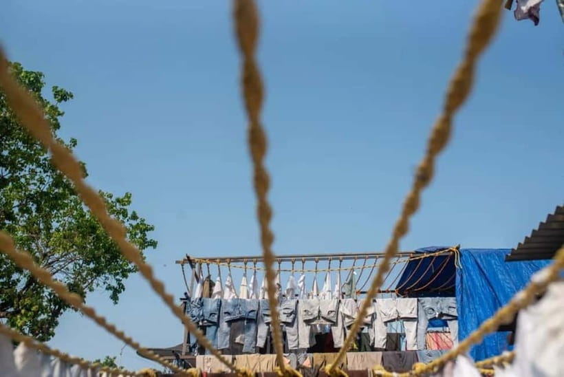 Mumbai: Dharavi Slum and Dhobi Ghat Laundry Tour - The guides make or break the three hours