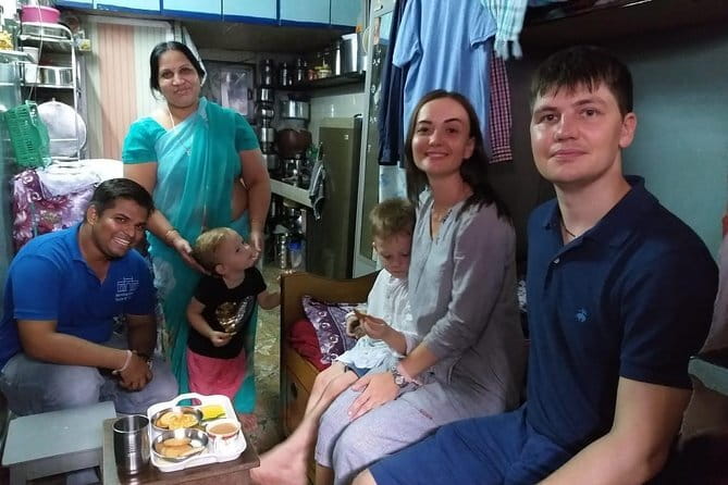 Mumbai Dharavi Slum, Dhobi Ghat & Dabbawala Lunchbox Tour - Transport, timing, and the end point