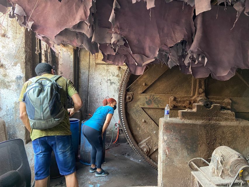 Mumbai: Dharavi Slum Walking Tour by First Female Tour Guide - Meeting at Third Wave Coffee