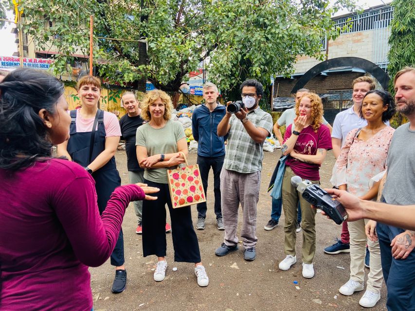 Mumbai: Dharavi Slum Walking Tour by First Female Tour Guide - First steps into Dharavi