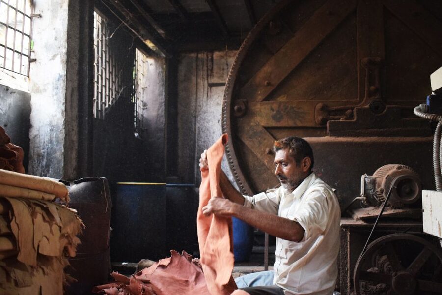Mumbai: Dharavi Slum Walking Tour with Options - Following the work through Navrang Compound