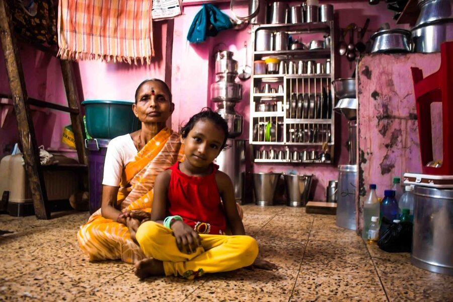Mumbai: Dharavi Tour Including Car Transfer - The human side of the guiding