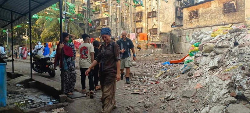 Mumbai: Dhobi Ghat Laundry and Dharavi Slum Tour with Local - Key points at a glance