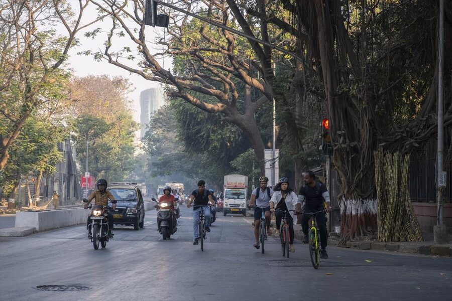 Mumbai: Early Morning Bicycle Tour - Sassoon Docks and Mumbai’s Fishing Side