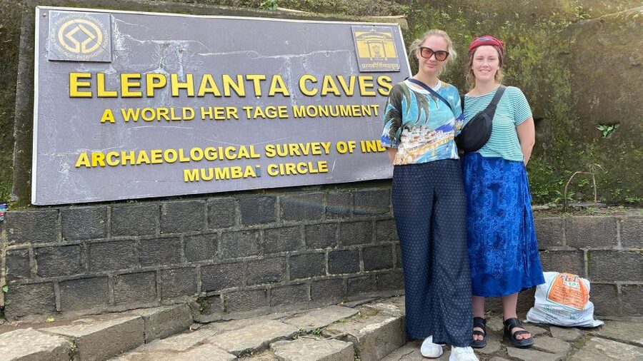 Mumbai: Elephanta Island and Elephanta Caves Guided Tour - Crossing the water to Elephanta Island
