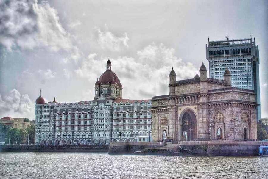 Mumbai: Exclusive Full-Day City Tour with Optional Caves - Hanging Gardens above Malabar Hill