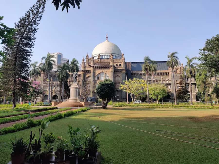 Mumbai Half-Day Guided Tour with Dhobi Ghat - Crawford Market and the city’s street life