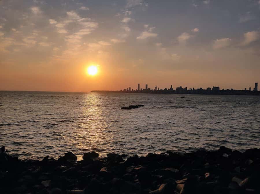 Mumbai Half-Day Guided Tour with Dhobi Ghat - Gateway of India and the Taj Mahal Palace