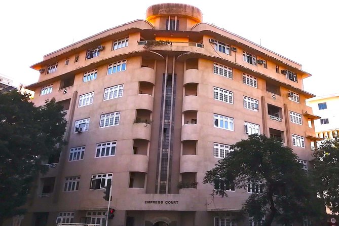Mumbai heritage walk- Story of Gothic and Art Deco buildings - David Sassoon Library brings trade, philanthropy, and reading together