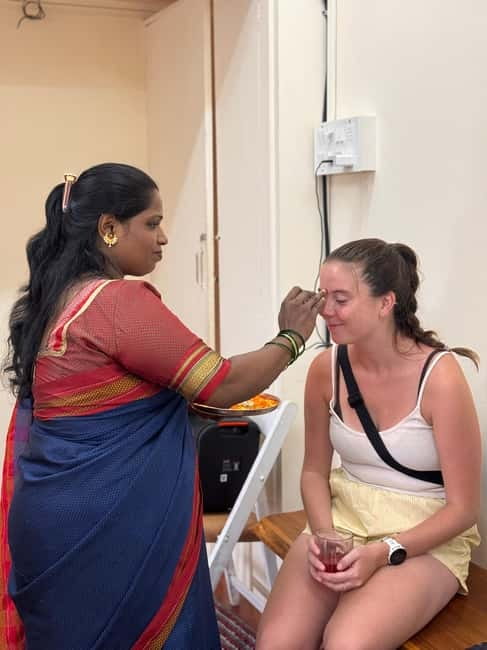 Mumbai: Indian Cooking Class & Cultural Delights - Small groups make a real difference