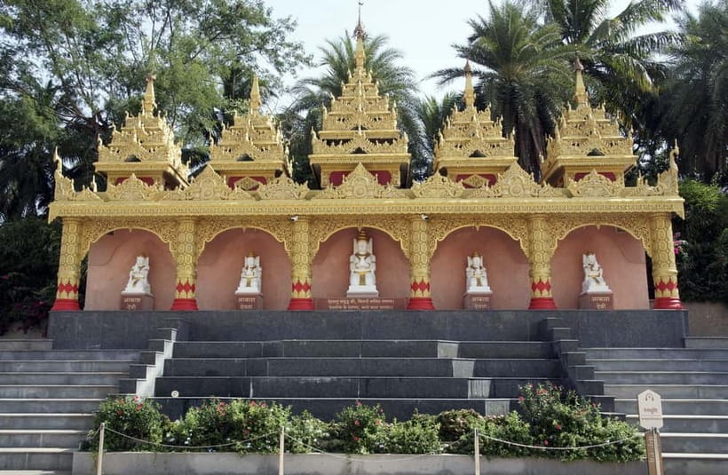 Mumbai Kanheri Caves & Vipassana Pagoda Tour - Starting from Mumbai and entering the national park