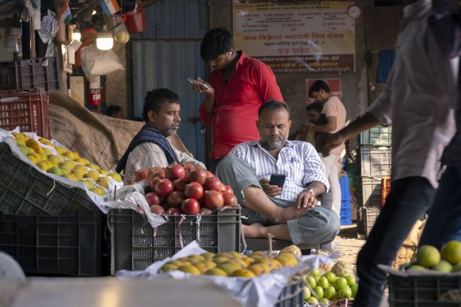 Mumbai: Local Markets & Temples Tour - Price, timing, and practical value