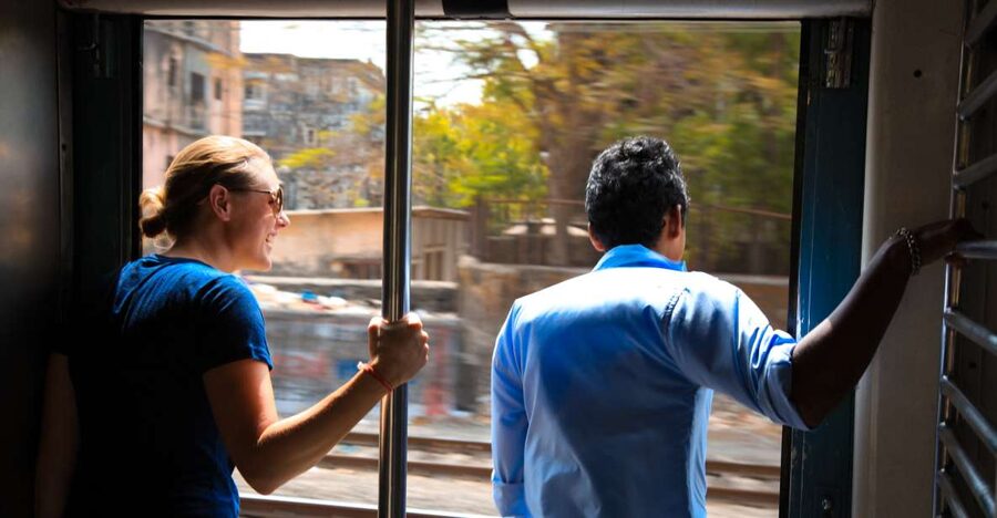 Mumbai: Local Transport & Dabbawallah Tour - Why this tour shows Mumbai better than a private car