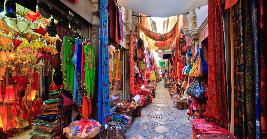 Mumbai: Magical Markets Tour - Mumba Devi Temple and the city’s name