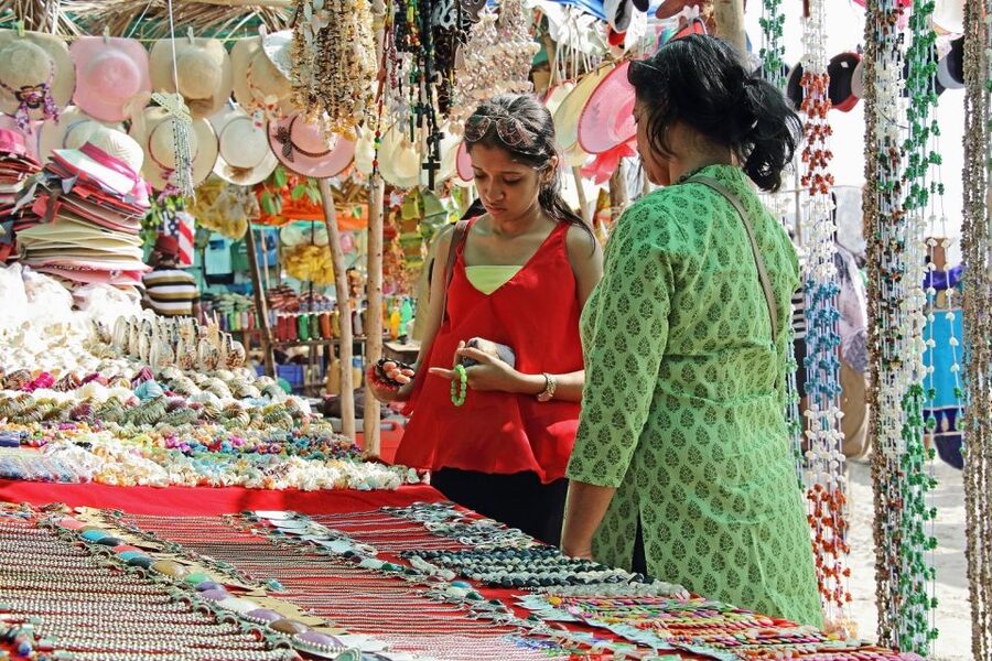 Mumbai: Magical Markets Tour - Zaveri Bazaar, gold and glitter in close quarters