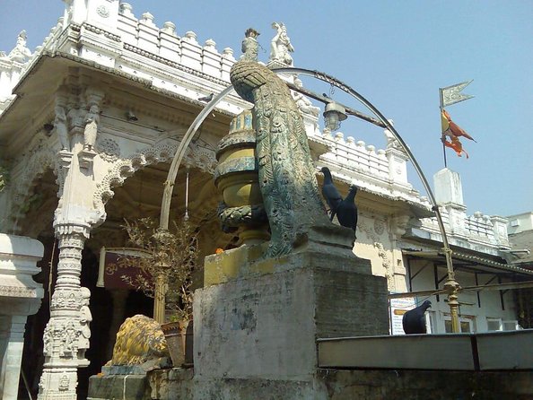Mumbai (Malabar District) Self-Guided Tour - Babulnath Temple: the first test of observation
